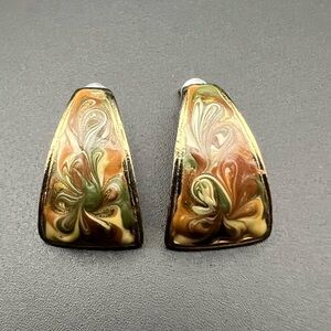 Vintage Earrings Pierced Gold Tone Enamel with Painted Design